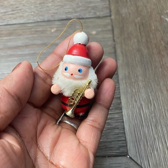 Vintage Wooden Christmas Mini Santa w/ horn fur collar - Picture 4 of 4